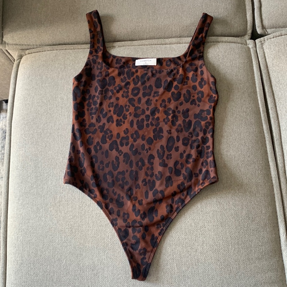 ARITZIA BABTON - Contour bodysuit